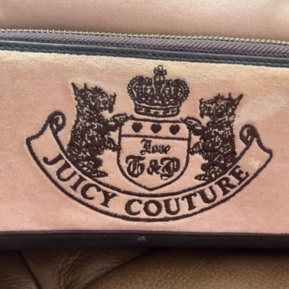 Juicy Couture - Picture 3 of 7